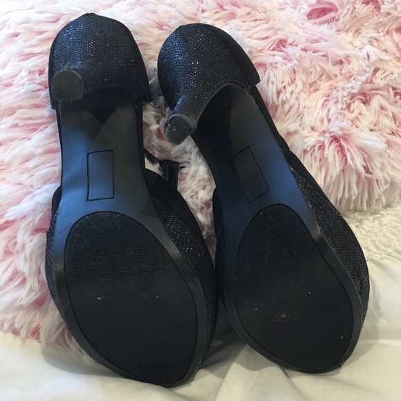 Women’s stilettos. Size 6 - Picture 4 of 7